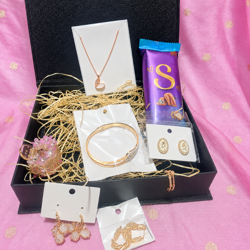 73 Love Luxe - Image 1