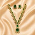 Neeta Ambani Inspired Emerald Kundan Necklace Set - Image 2