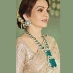Neeta Ambani Inspired Emerald Kundan Necklace Set - Image 4